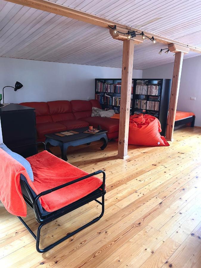 Studio Apartment And Free Airport Transfer Riga Exterior photo